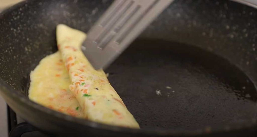 half fold omelete