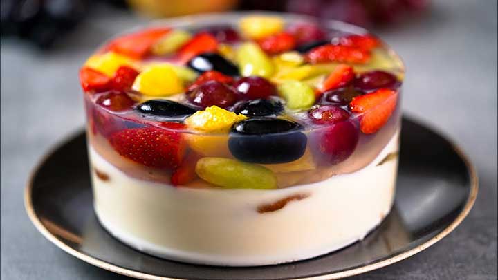 fruit and jelly cheesecake
