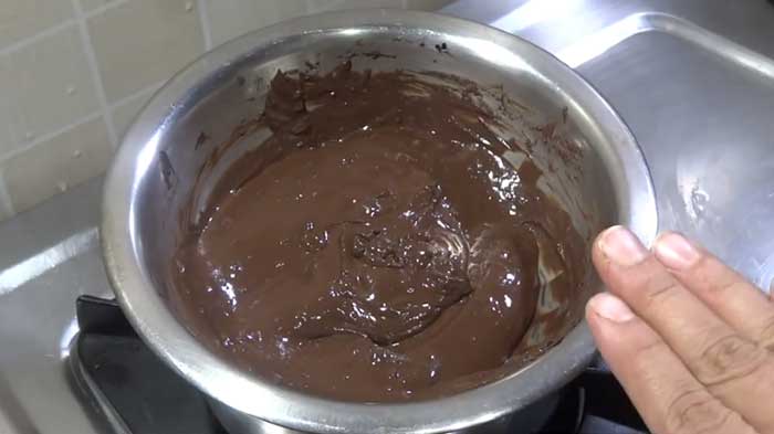 Dark chocolate compound