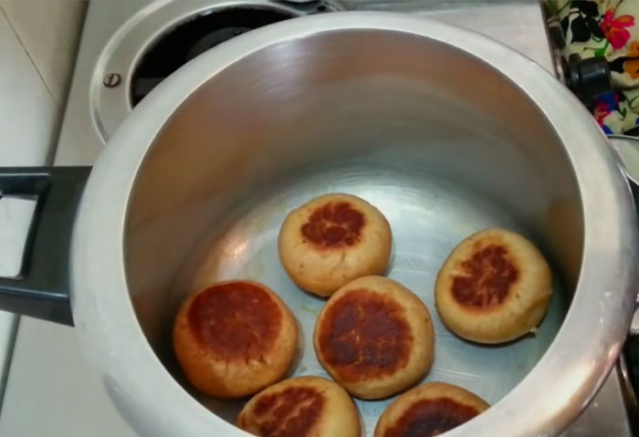 stuffed litti chokha in cooker