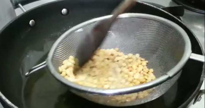 chana dal namkeen recipe in hindi