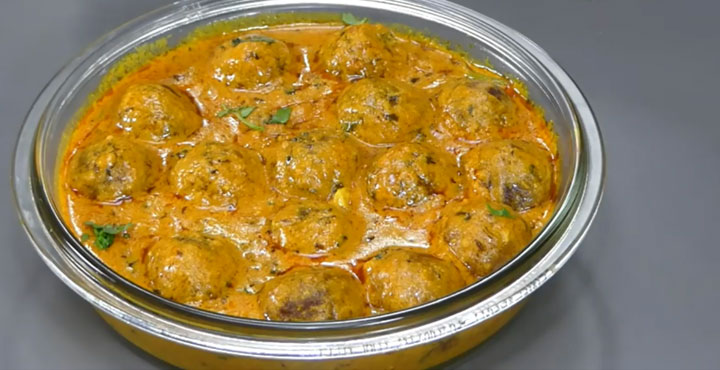 Gulab Jamun Curry