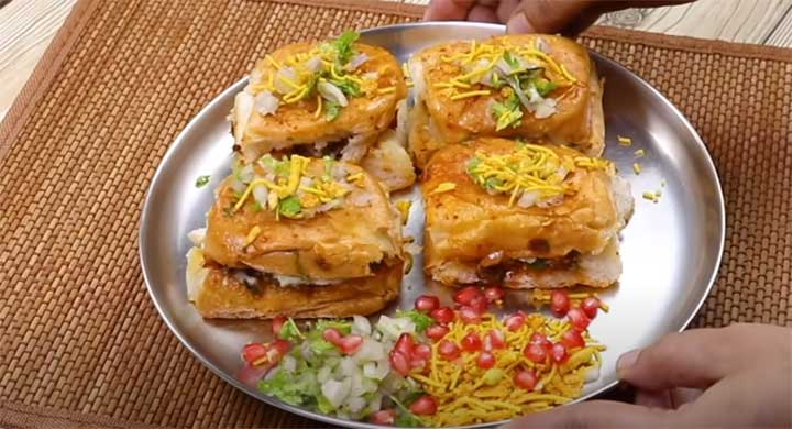 मुंबई स्टाइल में बनाएं झटपट मसाला पाव