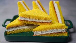 triangle cake sandwich